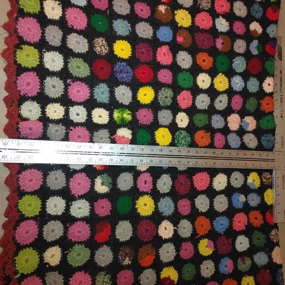 Vintage Crocheted Afghan Throw Blanket Granny Flowers Twin 60" x 39 Bed Spread - Picture 8 of 11